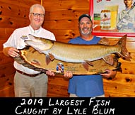 2019 Largest Fish Caught Winner Lyle Blum seen here with Winning Guide John Farrow