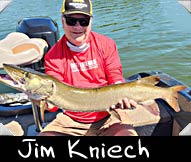 Past Hunter Jim Kniech landed this 40.5-inch beauty while being guided by Darryl Fritz