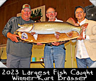 2024 WMH Biggest Fish Winner Kurt Brasser (left) shown with winning Guide Larry Slagoski and noted taxidermist Joe Fittante (right)